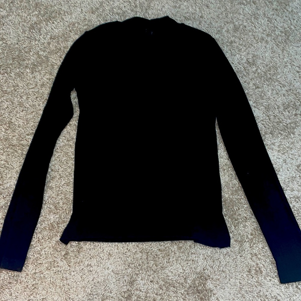 long black sleeve turtle neck Small women’s